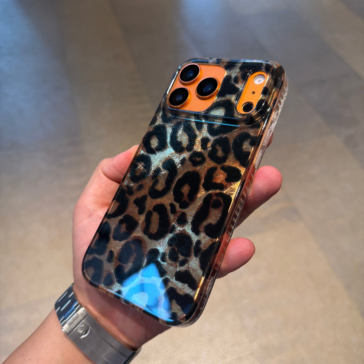 Leopar İphone Telefon Kılıfı