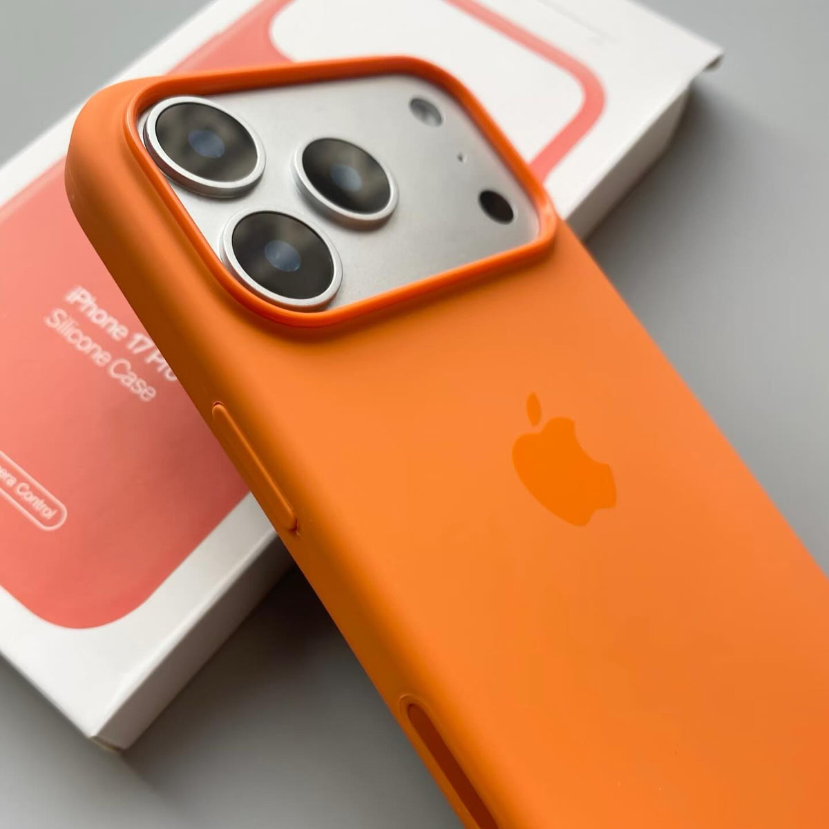 MagSafe Özellikli Turuncu Lansman Kılıf