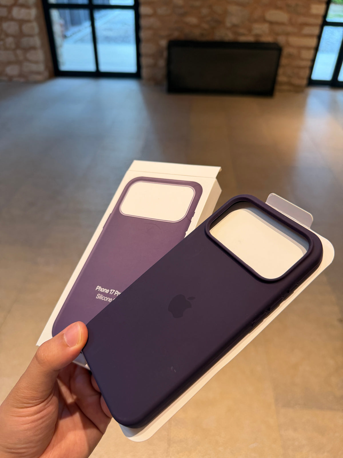 Magsafe Özellikli Derin Mor Lansman Kılıf