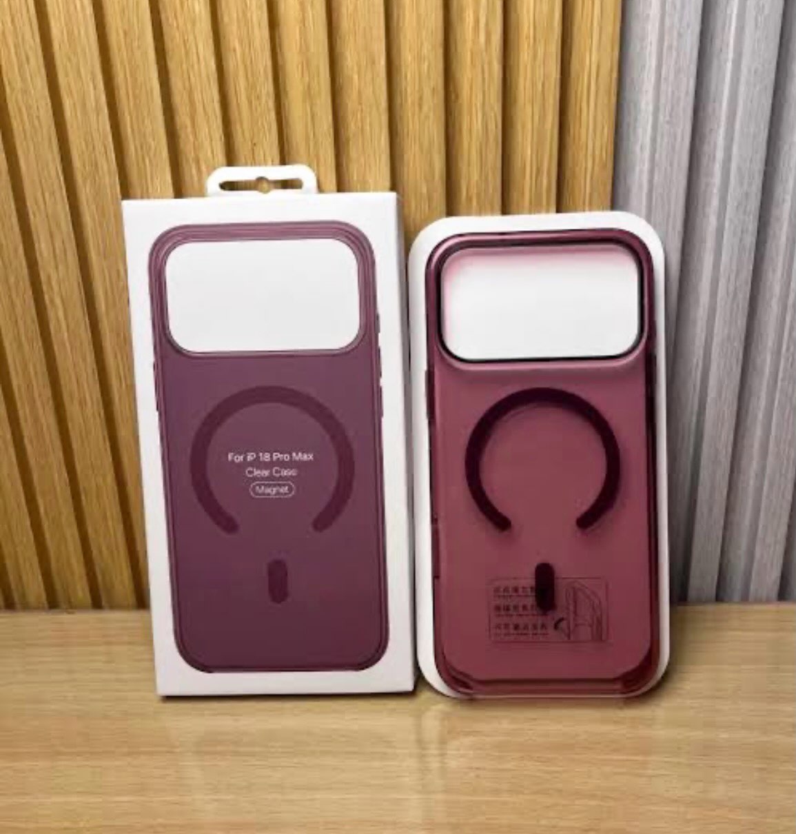 Şeffaf MagSafe Özellikli Kılıf Bordo